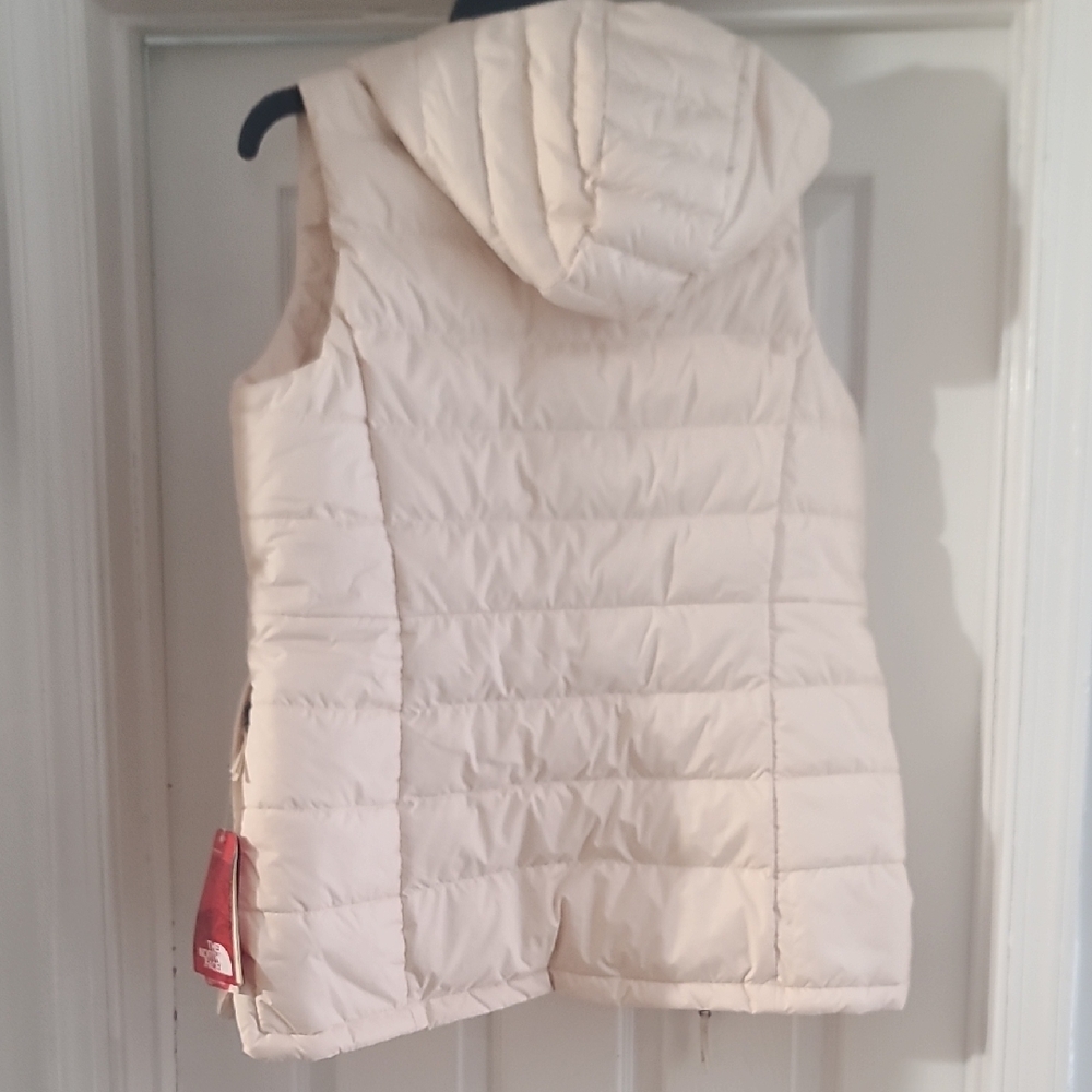 The North Face Women's Off-White Quilted Vest - Picture 3 of 3